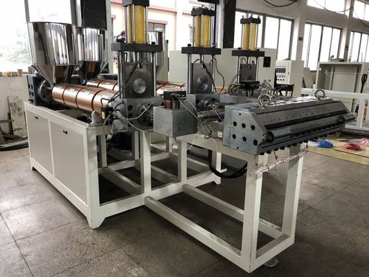 Un macchinario automatico della bolla di punto che ricicla la scatola di pranzo materiale elimina il contenitore